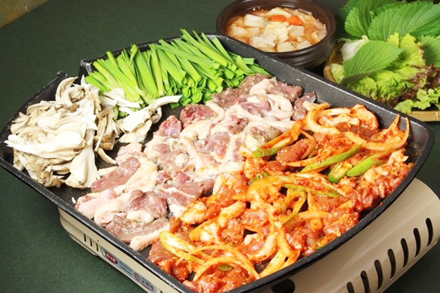 韓国家庭料理ジャガルチ市場｜新宿区の産地直送生鴨専門店 